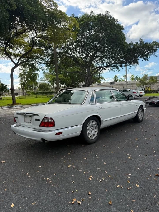 1998 Jaguar X308 XJ - Image 9 of 10