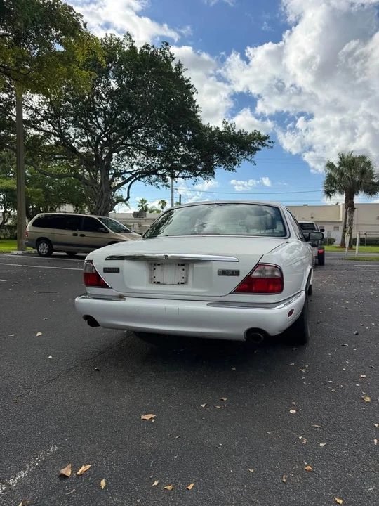 1998 Jaguar X308 XJ - Image 8 of 10