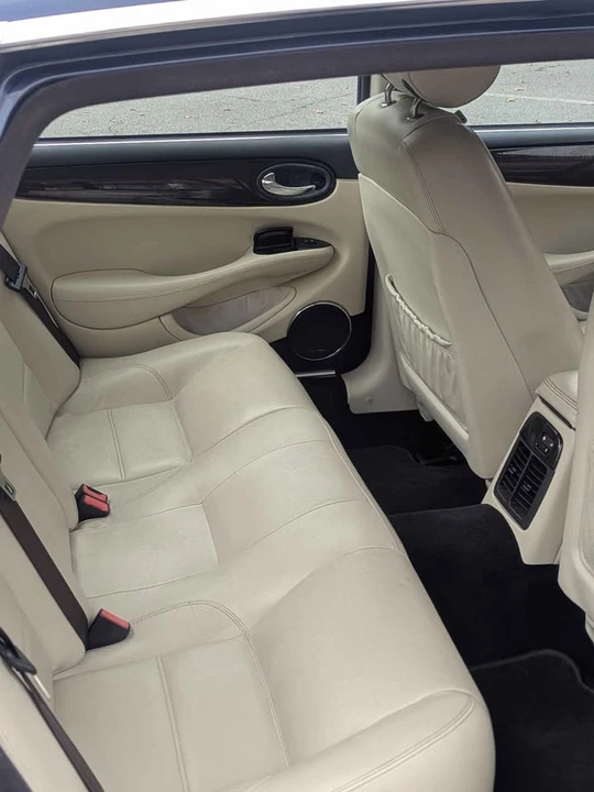1998 Jaguar X308 XJR - Image 9 of 18