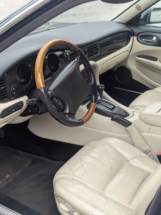 1998 Jaguar X308 XJR - Image 8 of 18