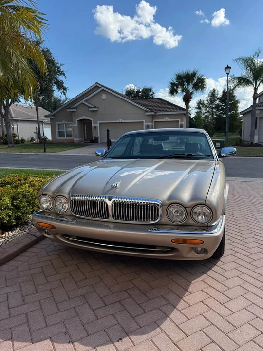 1998 Jaguar X308 XJ - Image 2 of 15
