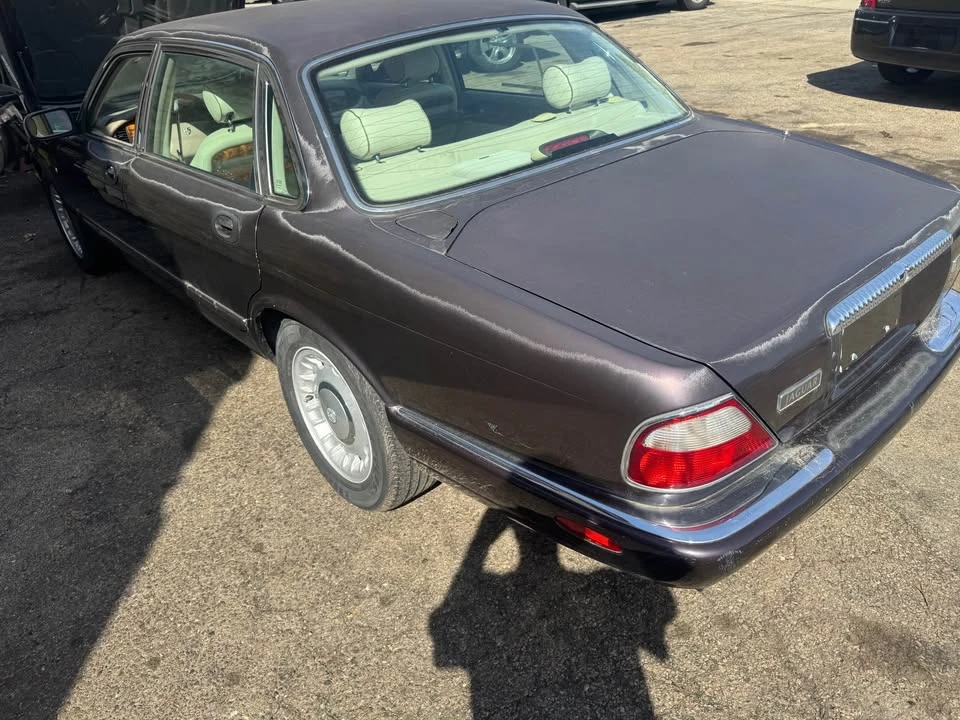 1998 Jaguar X308 XJ - Image 2 of 20