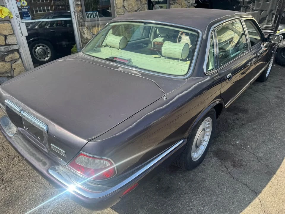 1998 Jaguar X308 XJ - Image 4 of 20