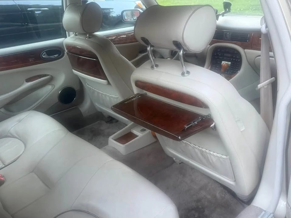 1998 Jaguar X308 XJ - Image 11 of 16