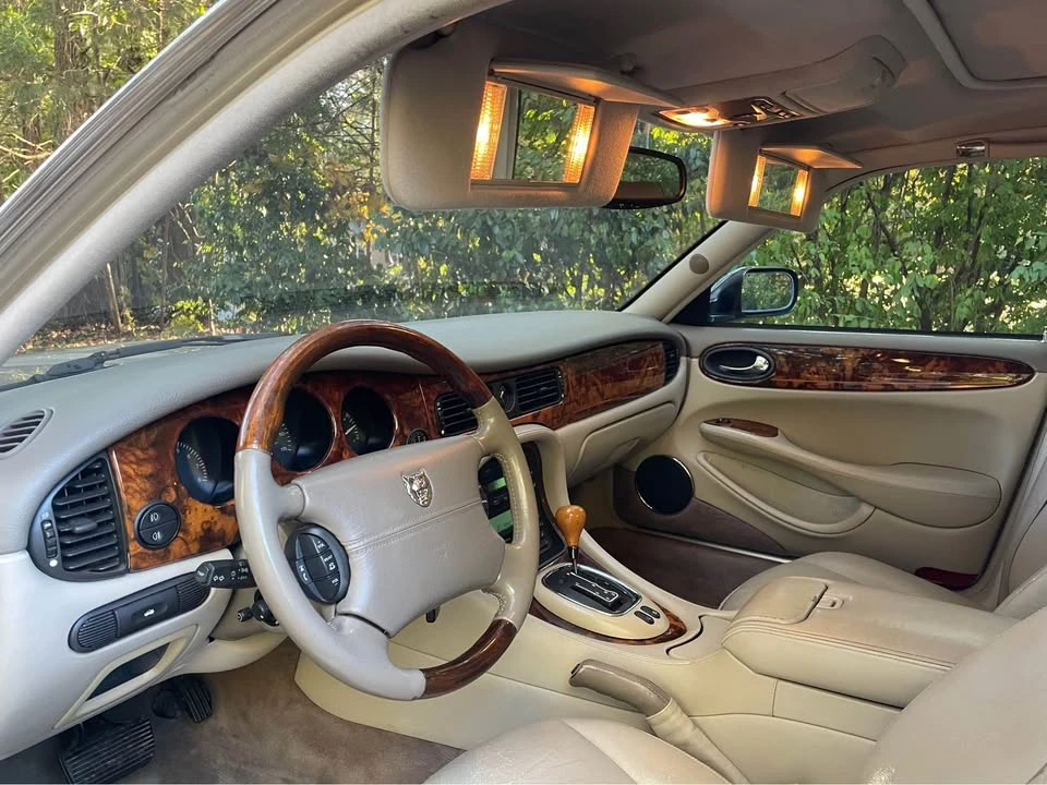 1998 Jaguar X308 XJ - Image 11 of 20