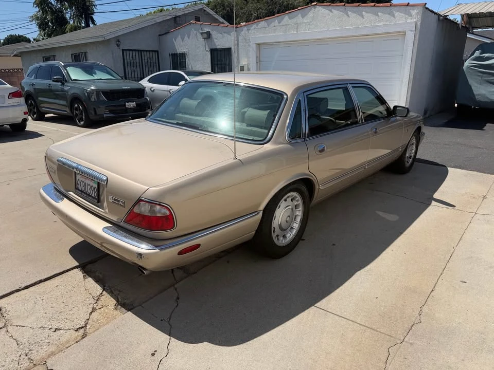 1998 Jaguar X308 XJ - Image 4 of 14