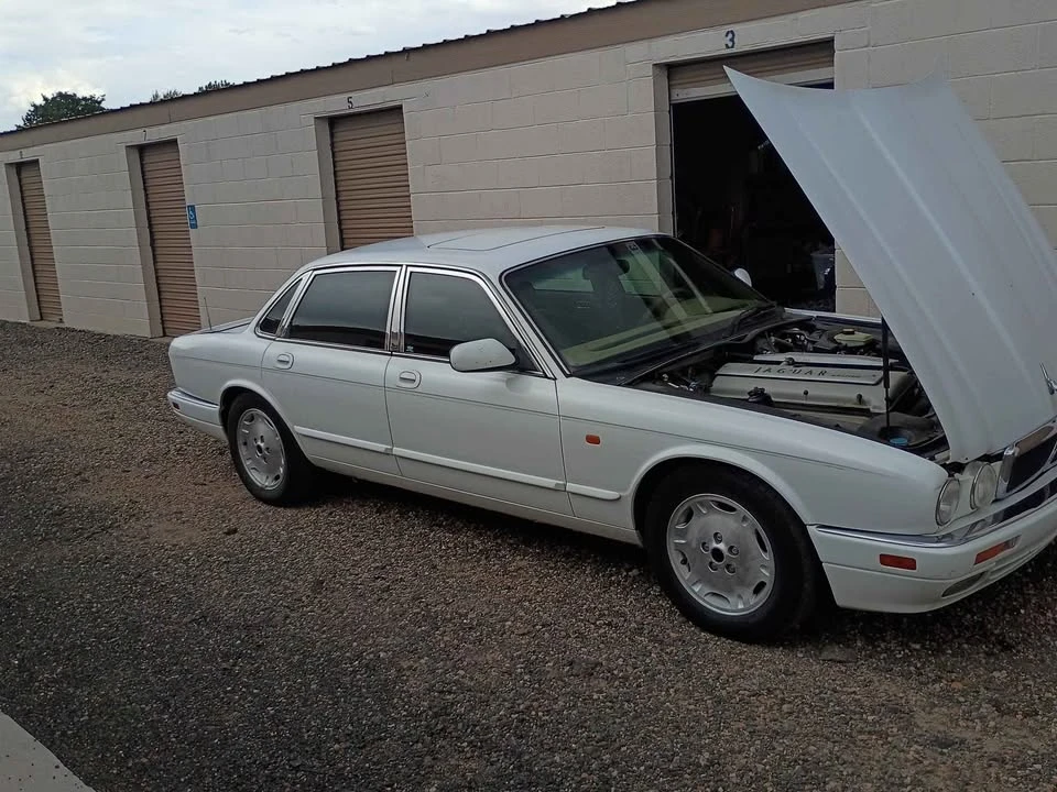 1998 Jaguar X308 XJ - Image 3 of 10