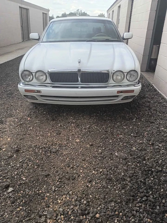 1998 Jaguar X308 XJ - Image 2 of 10