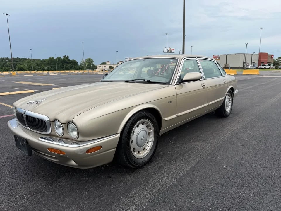1998 Jaguar X308 XJ - Image 4 of 14