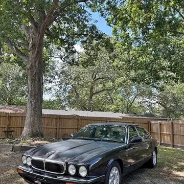 1998 Jaguar XJ XJ8 L Sedan 4D