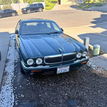 1998 Jaguar XJ XJ8 L Sedan 4D