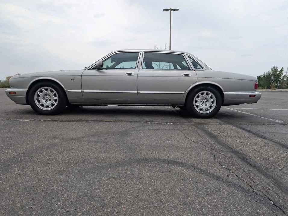 1998 Jaguar X308 XJ - Image 2 of 14