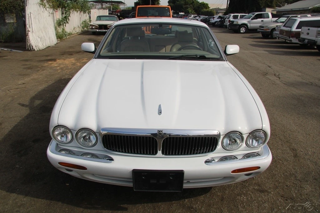 1998 Jaguar X308 XJ - Image 9 of 21