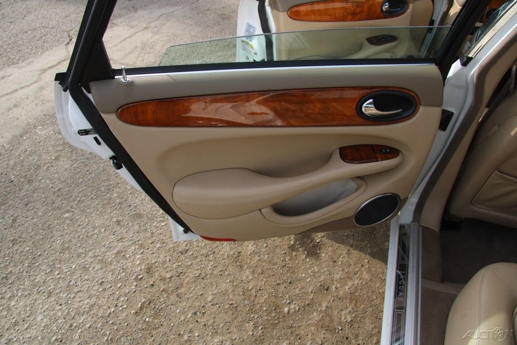 1998 Jaguar X308 XJ - Image 19 of 21