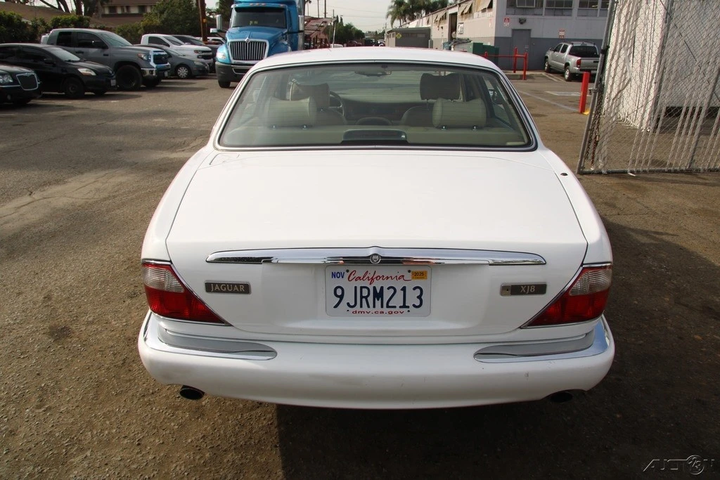 1998 Jaguar X308 XJ - Image 5 of 21