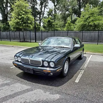 1998 Jaguar XJ XJ8 Sedan 4D