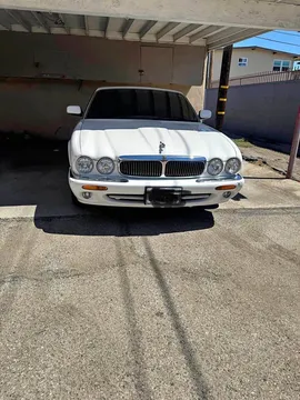 1998 Jaguar XJ XJ8 Sedan 4D
