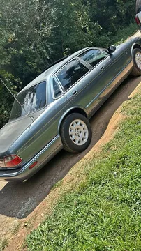 1998 Jaguar XJ XJ8 Sedan 4D