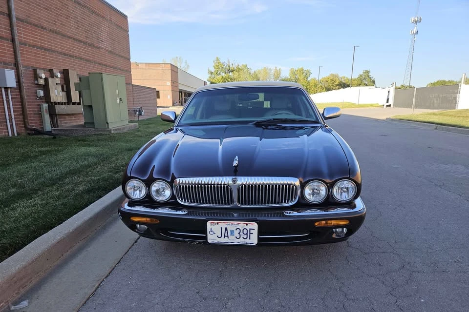 1998 Jaguar X308 XJ - Image 5 of 10