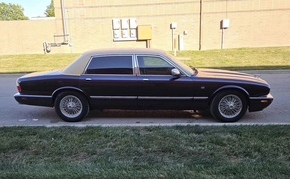 1998 Jaguar X308 XJ - Image 2 of 10