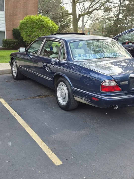 1998 Jaguar X308 XJ - Image 3 of 8