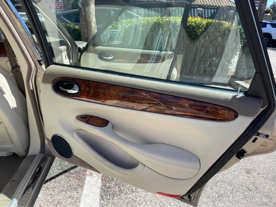 1998 Jaguar X308 XJ - Image 11 of 14