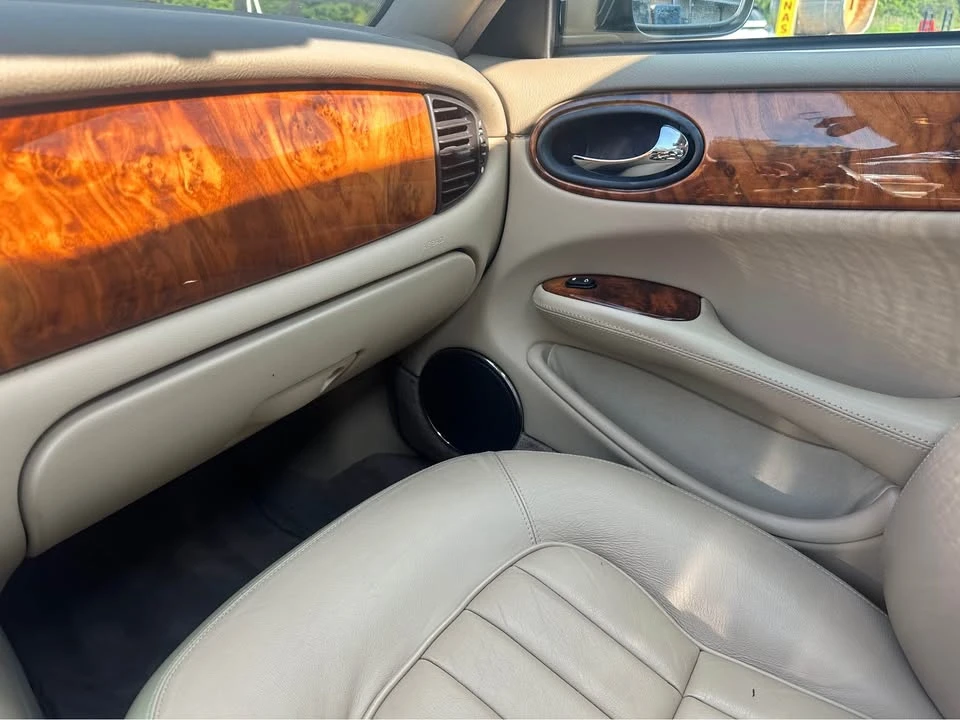 1998 Jaguar X308 XJ - Image 16 of 16