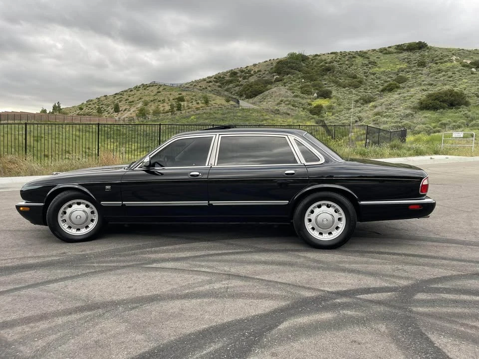 1998 Jaguar X308 XJ - Image 2 of 10