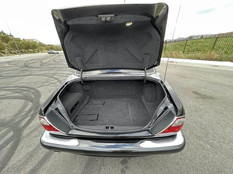 1998 Jaguar X308 XJ - Image 10 of 10