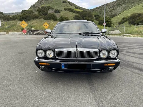 1998 Jaguar XJ XJ8 Vanden Plas Sedan 4D