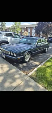 1998 Jaguar XJ XJ8 Vanden Plas Sedan 4D