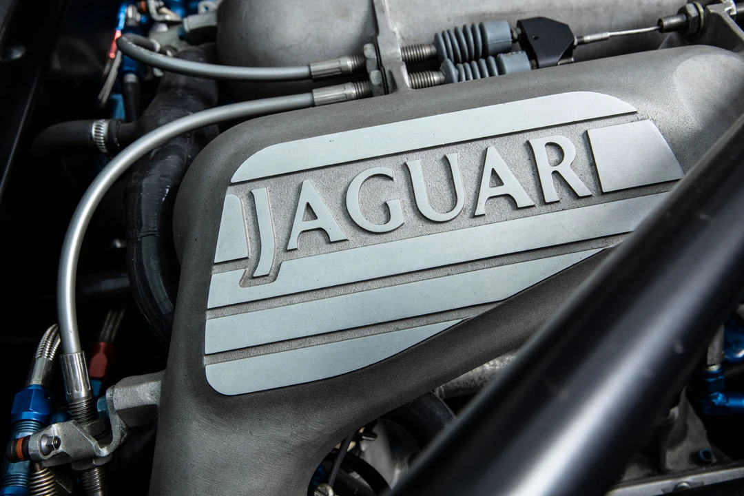1998 Jaguar XJ220 - Image 3 of 31