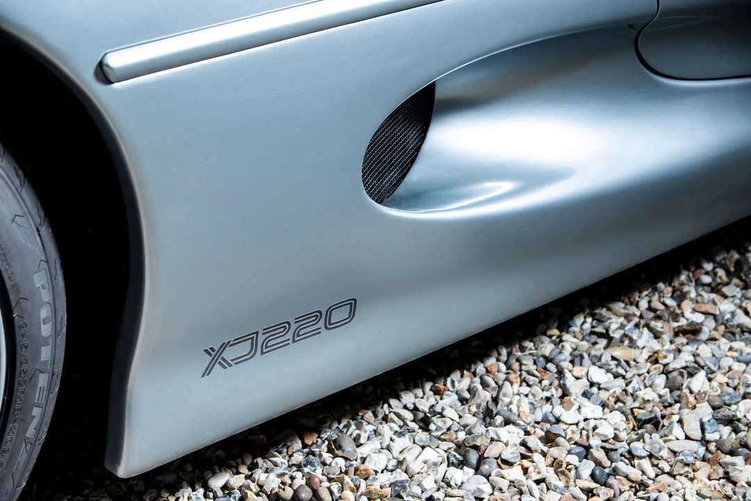 1998 Jaguar XJ220 - Image 19 of 31