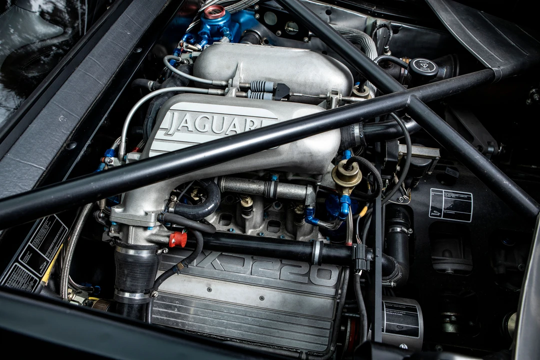1998 Jaguar XJ220 - Image 5 of 31