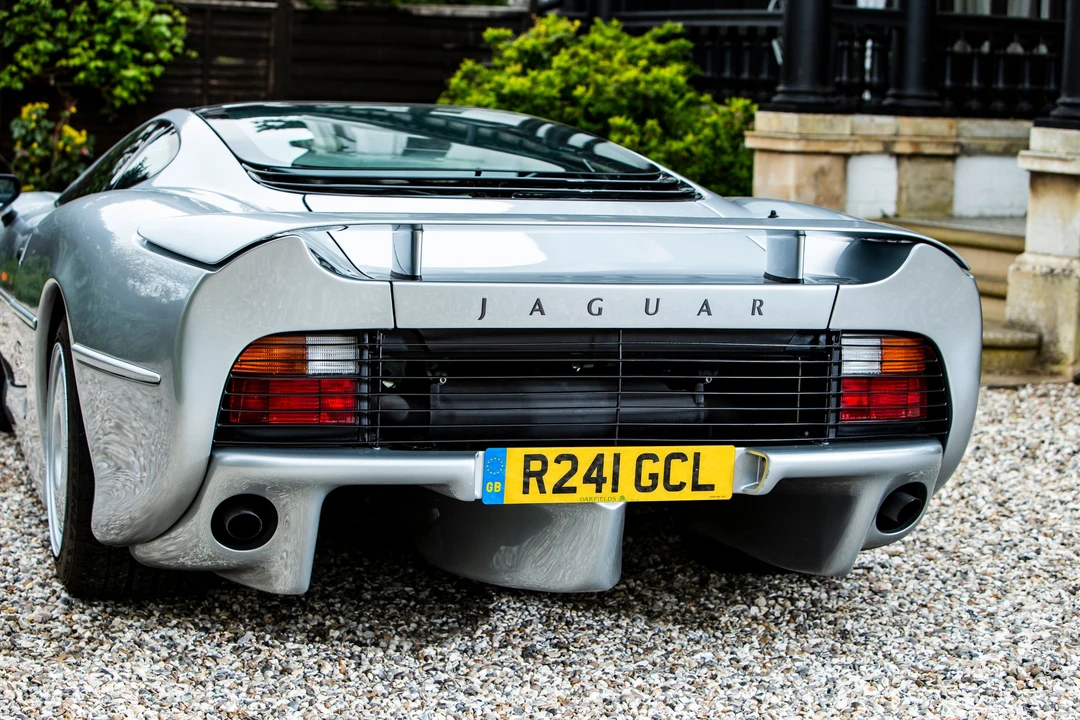 1998 Jaguar XJ220 - Image 24 of 31