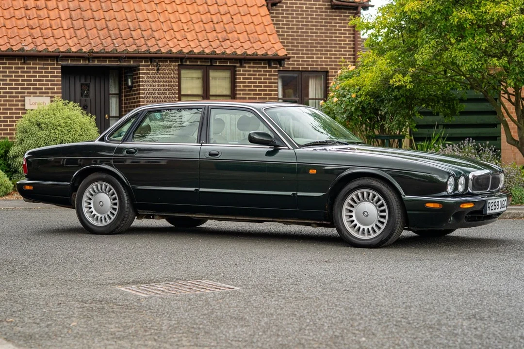 1998 Jaguar X308 XJ - Image 8 of 30