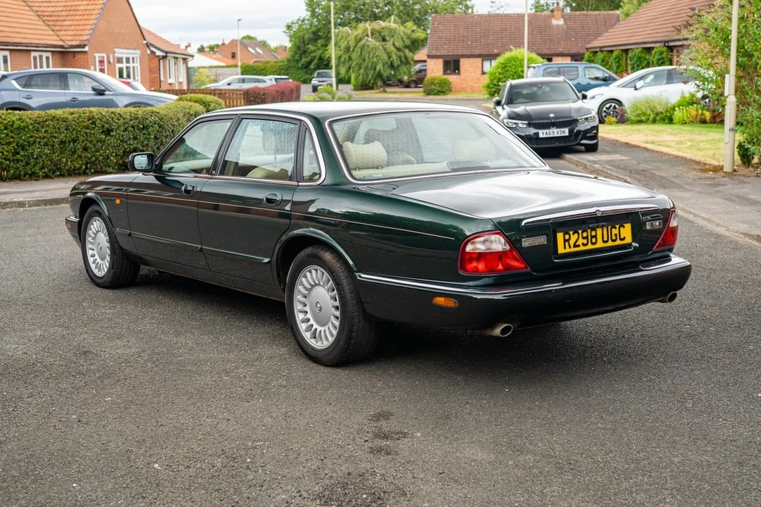 1998 Jaguar X308 XJ - Image 11 of 30
