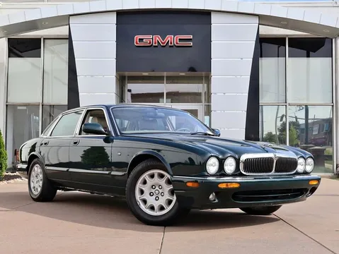 1998 Jaguar XJ8 Base