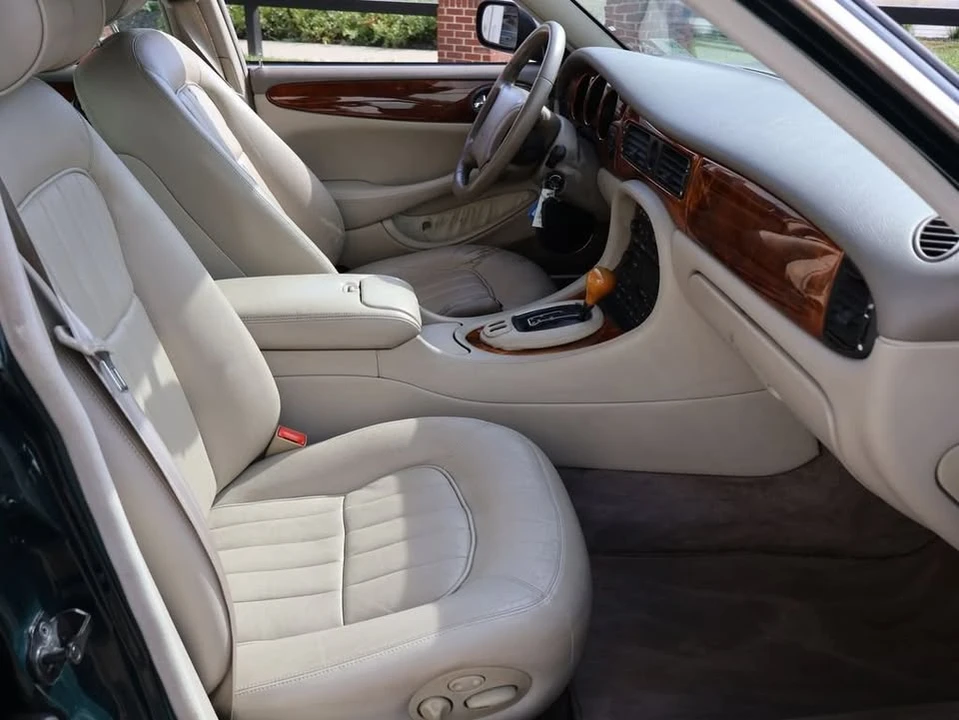 1998 Jaguar X308 XJ - Image 11 of 20