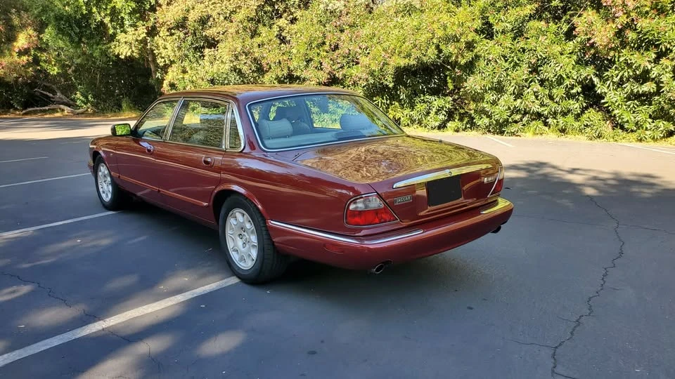 1998 Jaguar X308 XJ - Image 3 of 17