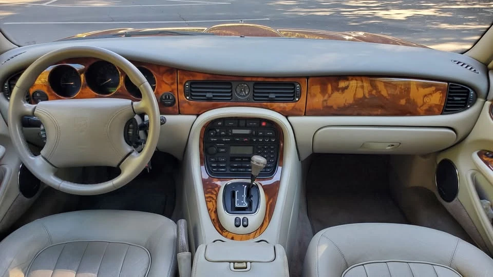 1998 Jaguar X308 XJ - Image 14 of 17