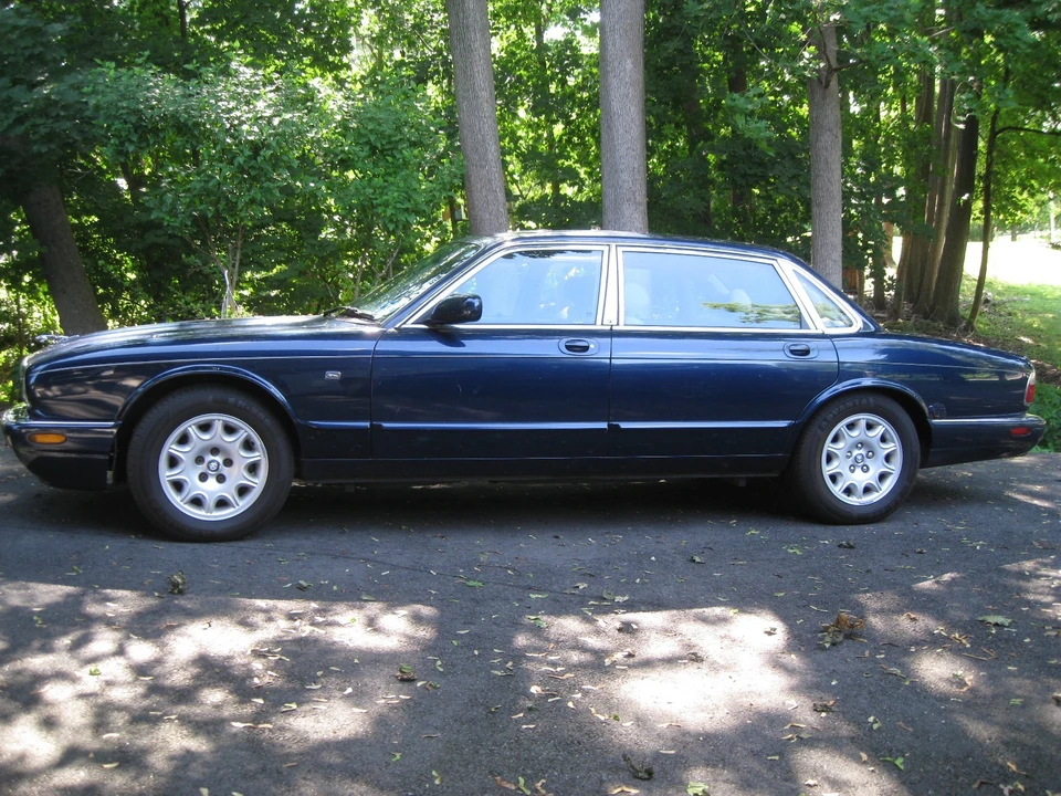 1998 Jaguar X308 XJ - Image 2 of 6