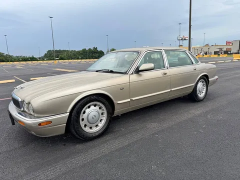 1998 Jaguar XJ8