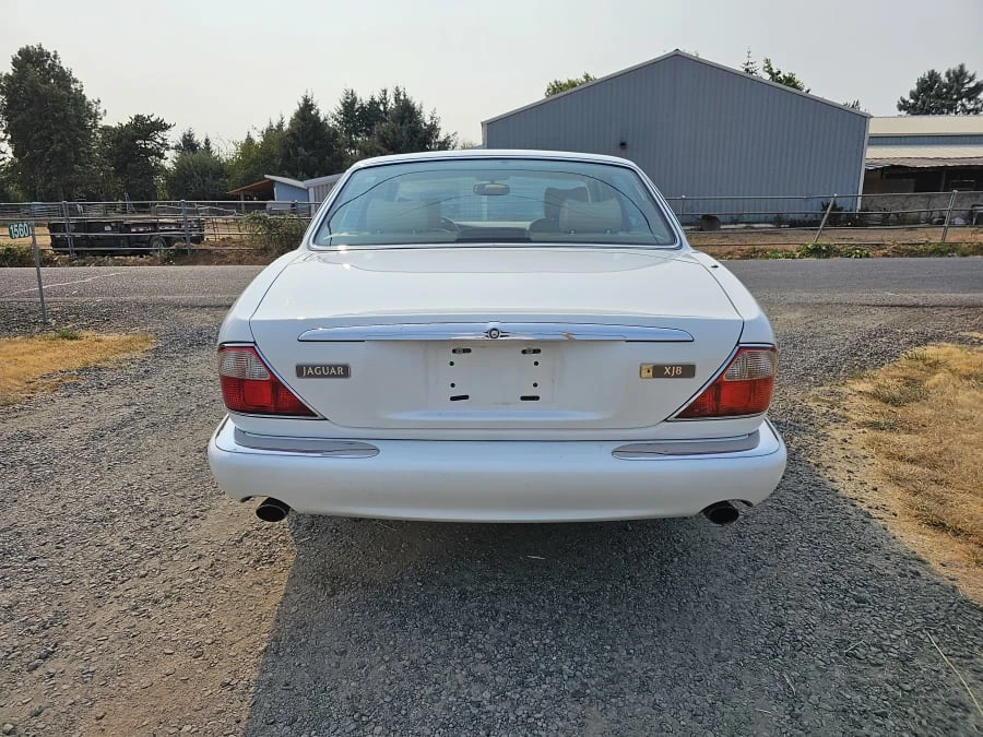 1998 Jaguar X308 XJ - Image 4 of 11