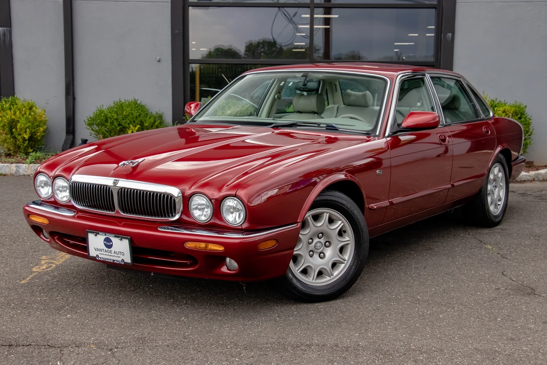 1998 Jaguar X308 XJ - Image 2 of 31
