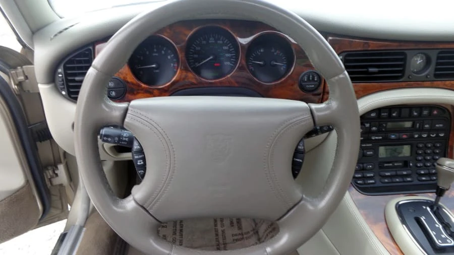 1998 Jaguar X308 XJ - Image 5 of 5