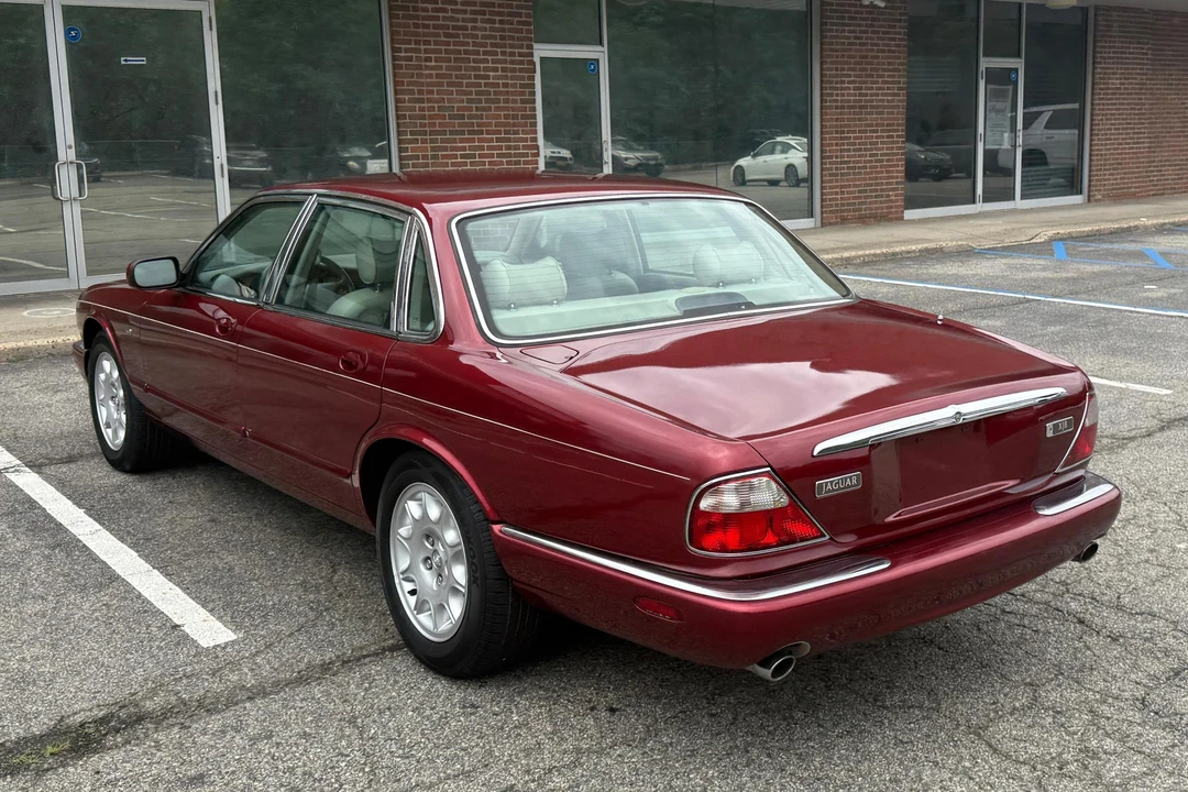 1998 Jaguar X308 XJ - Image 4 of 31