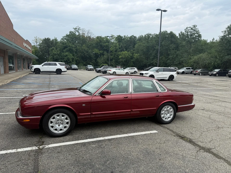 1998 Jaguar X308 XJ - Image 13 of 31