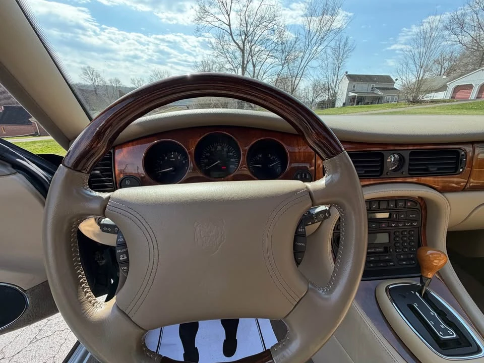 1998 Jaguar X308 XJ - Image 11 of 19