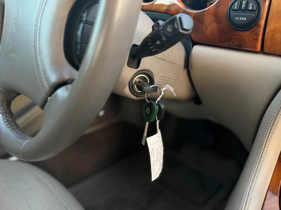 1998 Jaguar X308 XJ - Image 16 of 20